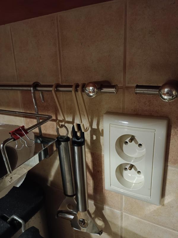 hook on kitchentools