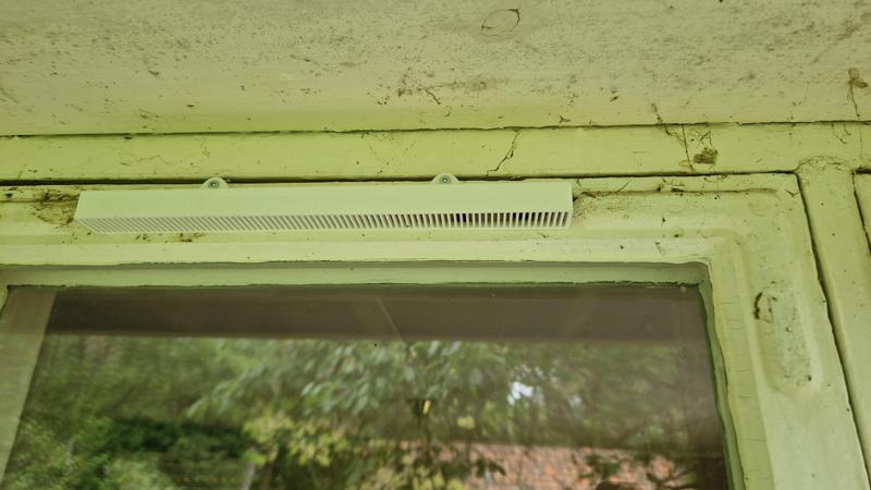 Window vent guard / fönsterventil skydd