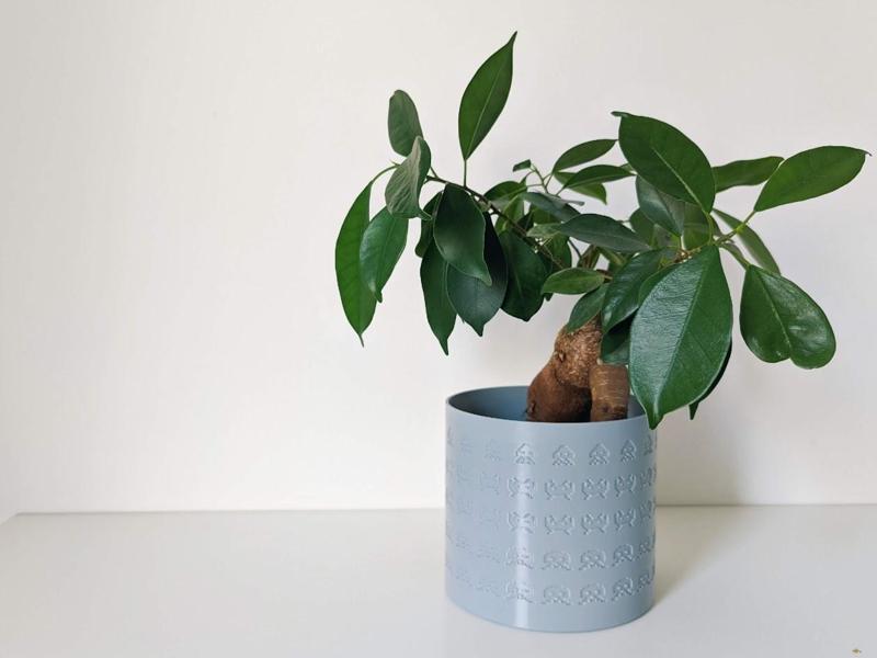 Space invaders plant pot