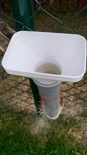 Násypka krmné směsi