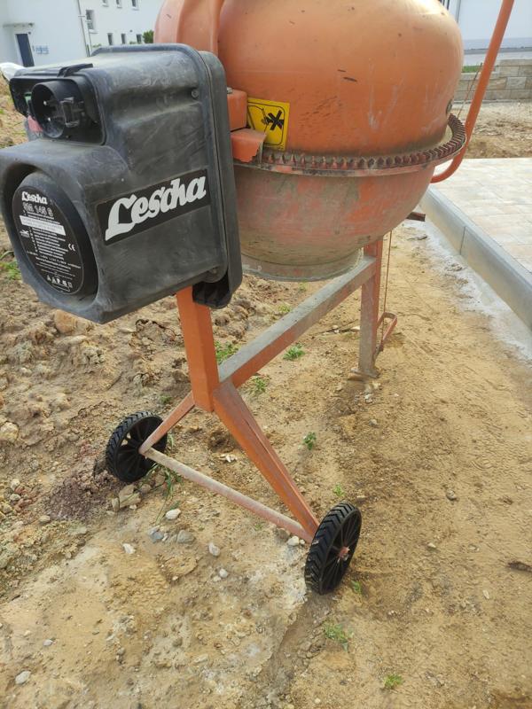 Rad für Mörtelmaschine und/oder Mülltonne