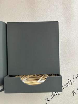 Q-tip holder/dispenser with lid