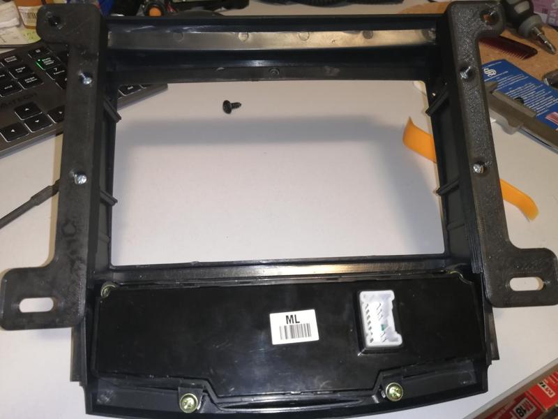 SsangYong Actyon2/Korando C (2010-2013) 9 inch radio conversion frame mounts