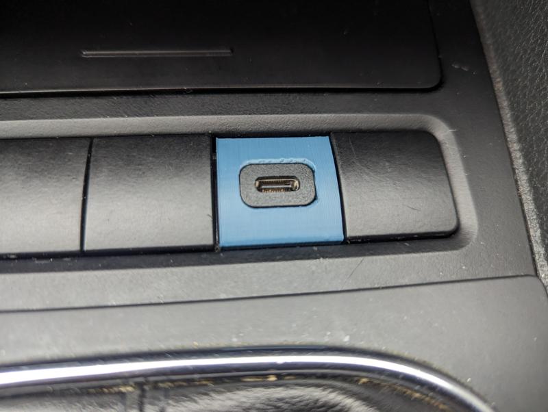 VW Golf mk6 headunit USB C port adapter