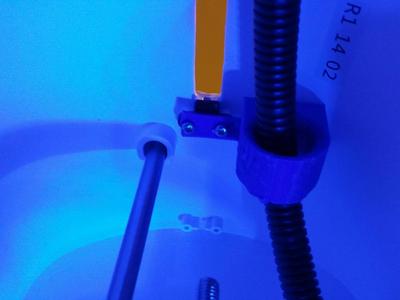 Robo 3D x-axis wiring guide w/screw holes
