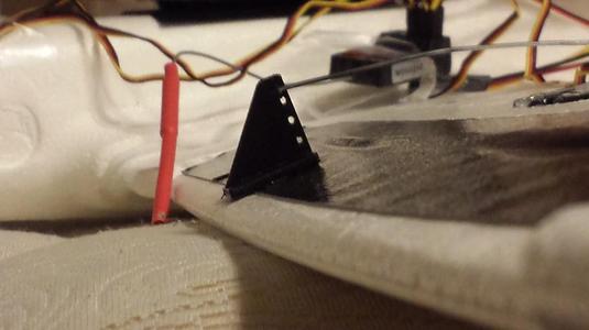 Servo Push Horn