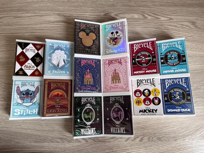 Playing cards wall mount - Full set
