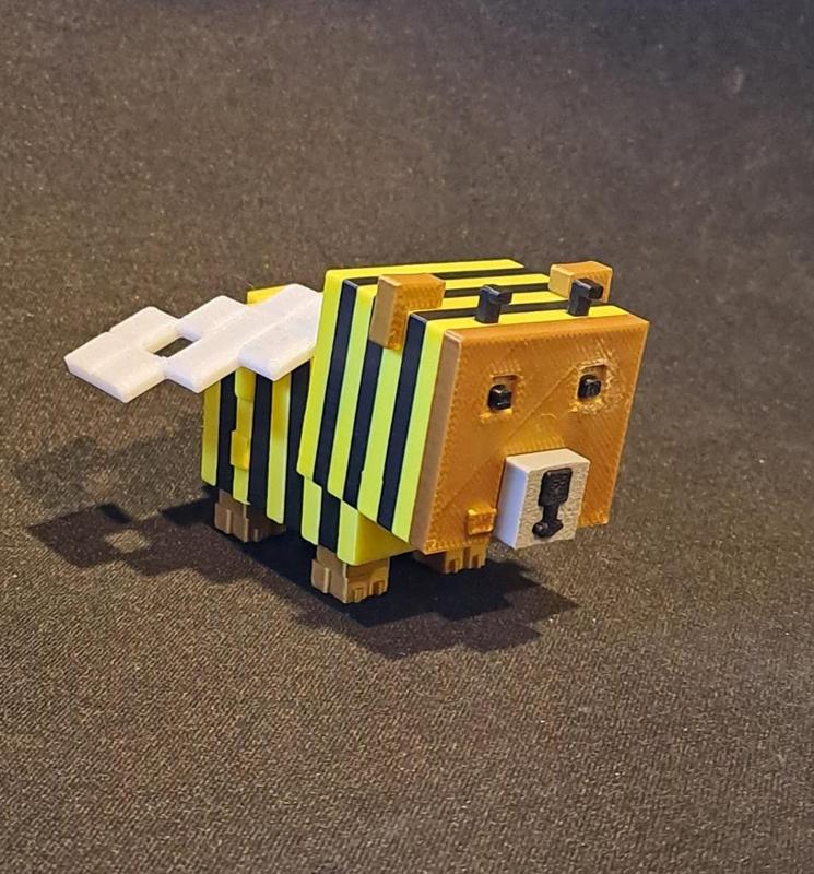 Grow a Garden style - Bear Bee