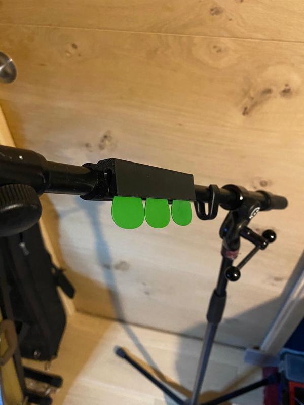 0.6 to 1mm pick holder for standard mic stand