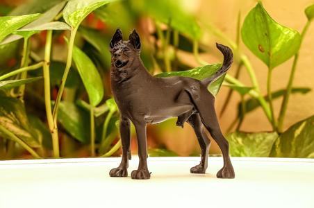 FIGURA DE PERRO REALISTA