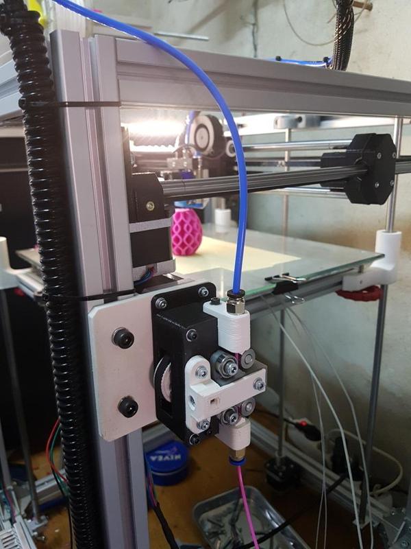 B2D extruder bracket 3030 alu