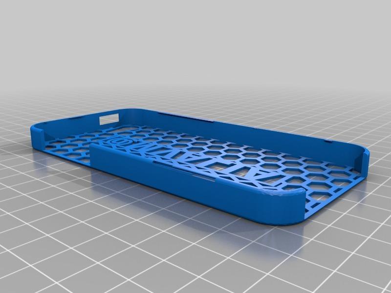 Dual Extrustion Honeycomb iPhone 5 Case Remixed with Twitter name