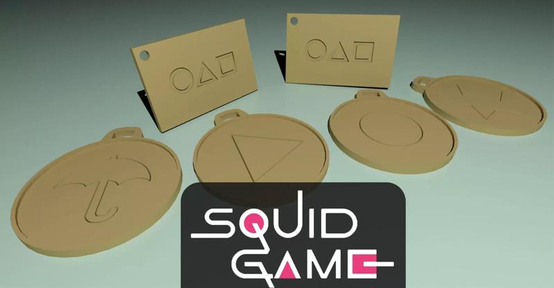 Squid Game Card And Candies Keychain