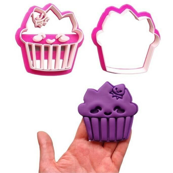 COOKIE CUTTER AND STAMP SWEET CUPCAKE