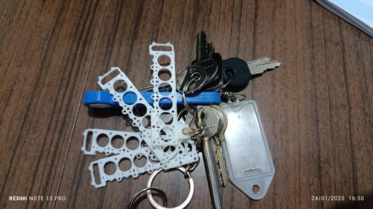 E36 head gasket Keychain