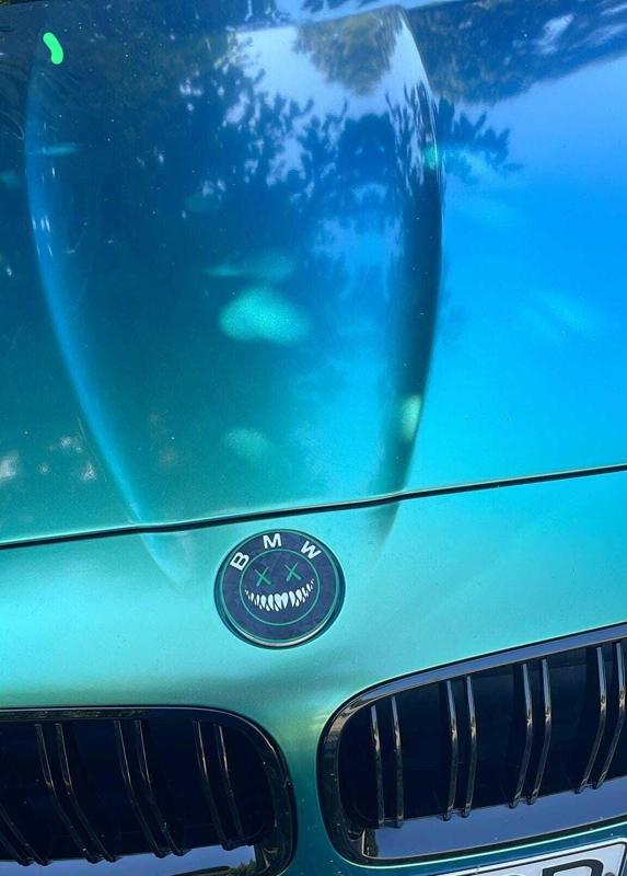 Bmw logo all sizes 82mm, 74mm,68mm,45mm for Bmw e46,e60, e36,e90,etc all model of BMW Smily model Ams/no ams multicolor