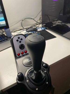 Selector-lever grip for Logitech