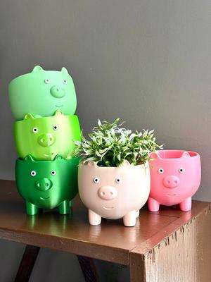 Pig vases