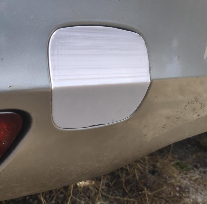 Renault CLIO III rear tow hook cover