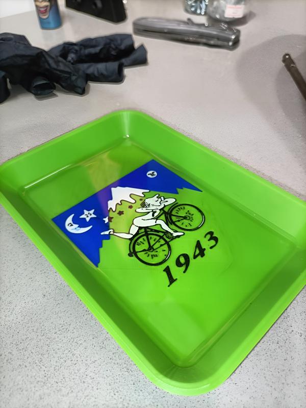 Tray for WEED