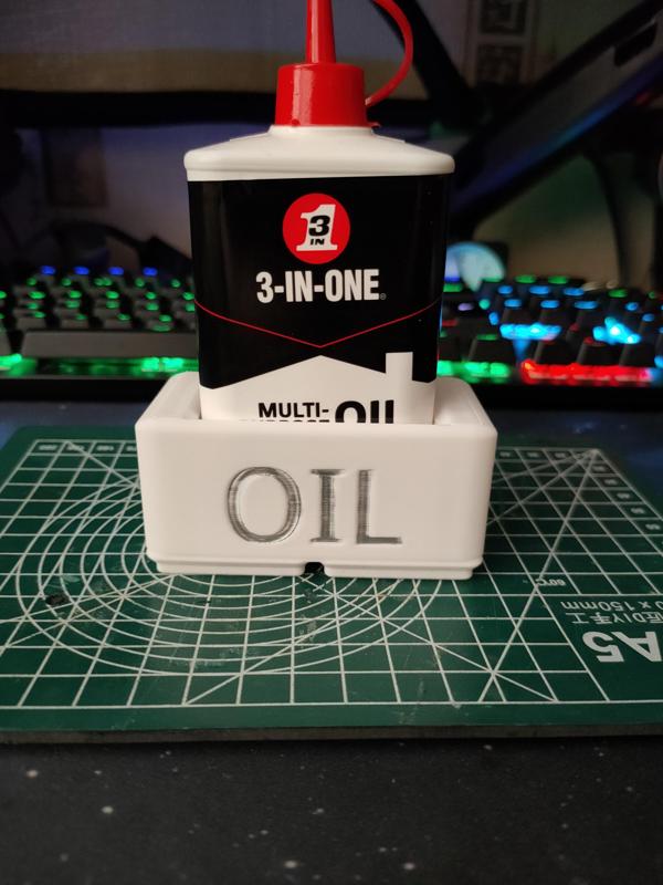 Gridfinity light oil can holder