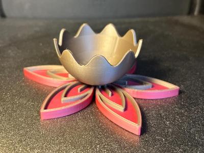 Flower Easter egg cup