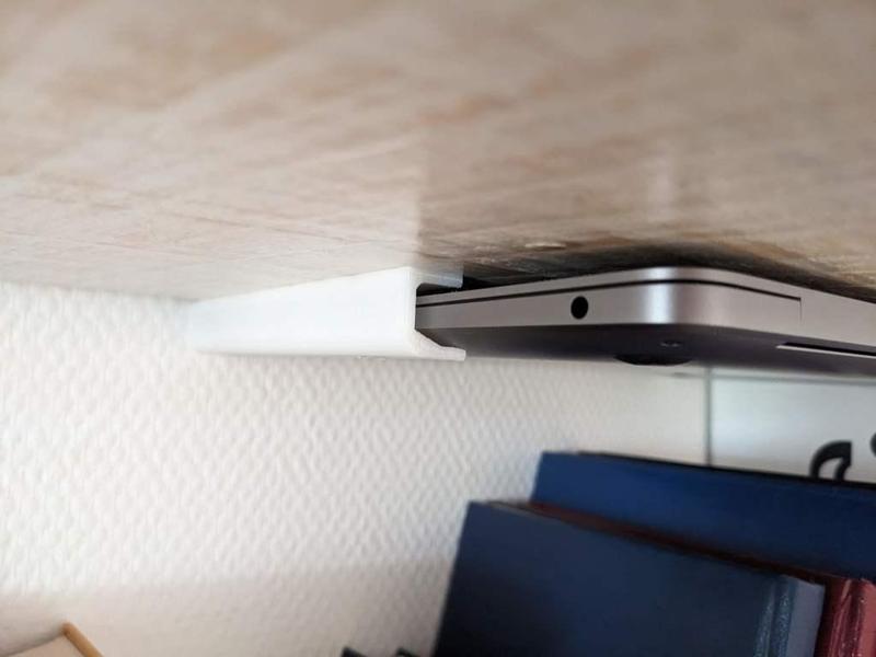 Macbook Air undermount