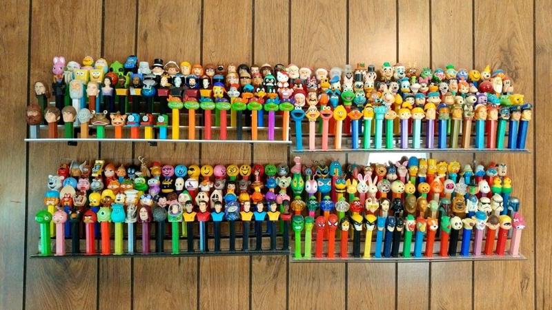 Bracket for Pez Tiered Grandstand Shelf Display