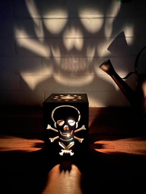 Tea Light Holder Jolly Roger