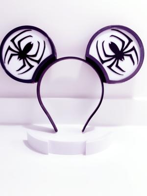 Ears illuminated with magnets