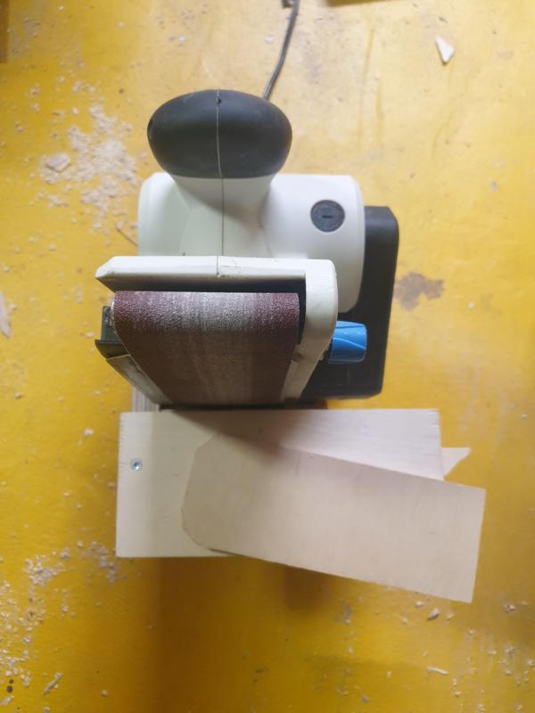 Adapter for Macallister belt sander
