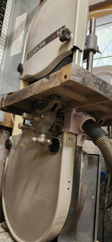 Delta 28-200 14" Bandsaw under table vaccuum attachment