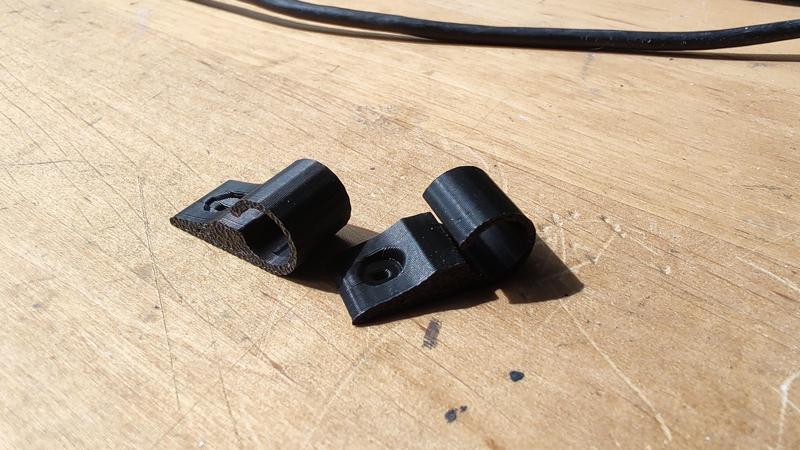 Kabelhalter | Cableholder