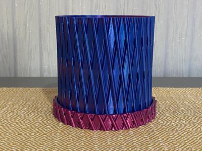 Prism Lattice Planter