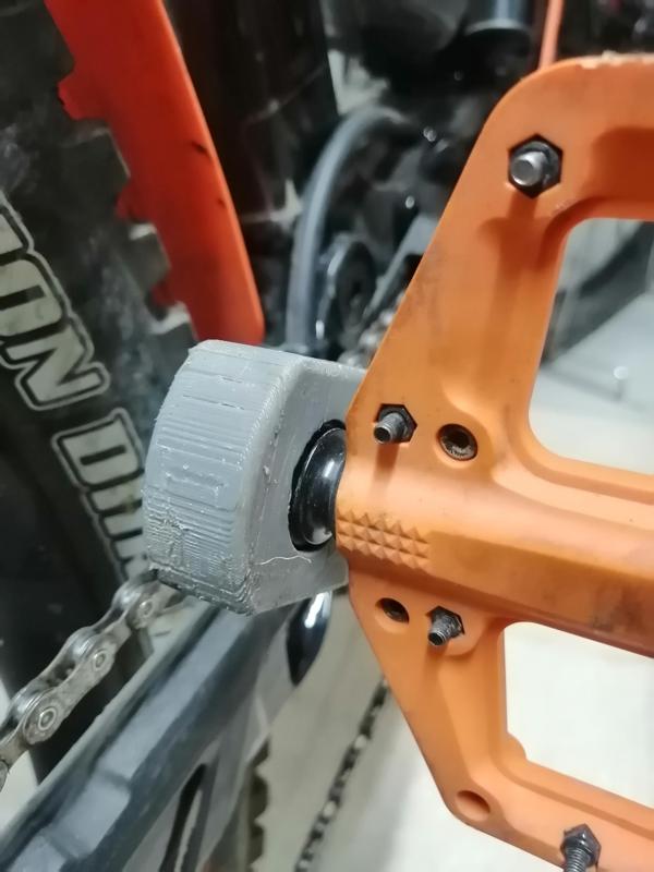 CRANK GUARD RACEFACE AEFFECT