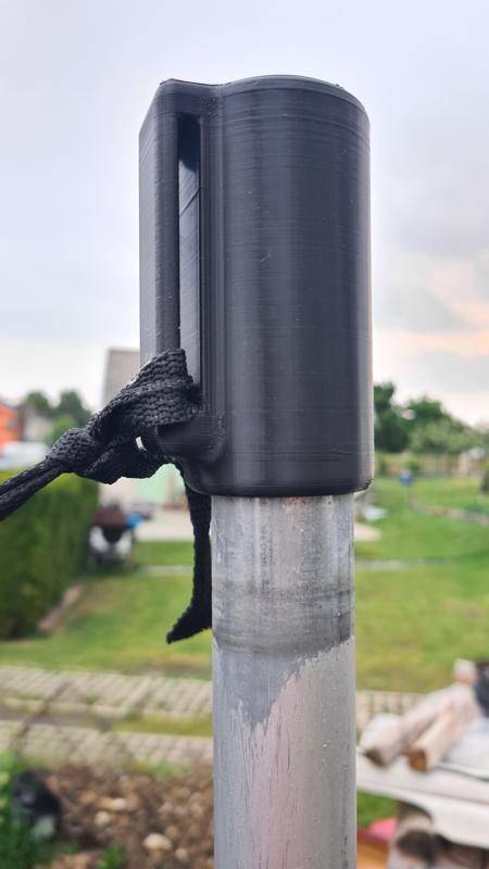 Trampolína držák ochranné sítě