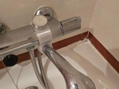 Shower head bracket and tea candle holder V2