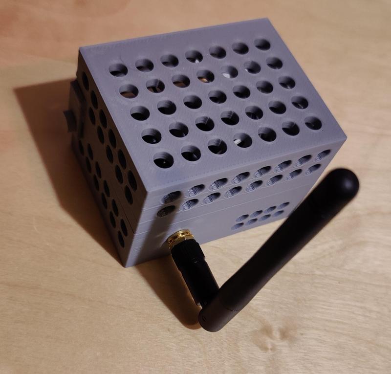 ESP32-WROOM-32U + SCD30 case