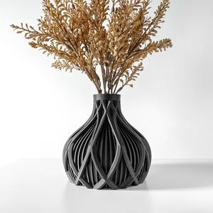 The Kami Short Vase, Modern and Unique Home Decor for Dried and Preserved Flower Arrangement