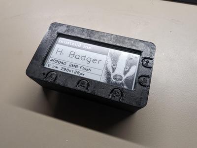 Badger 2040 case with battery