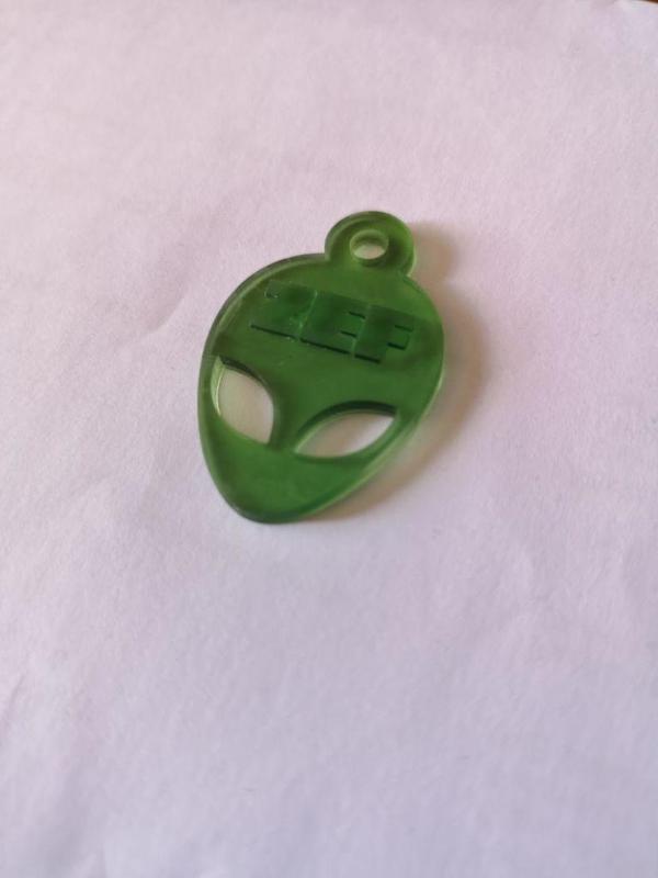 Alien zef keychain