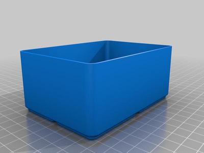 Base plate and cups for small things
