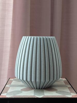 Decorative Trash Bin with Print-in-Place Lid