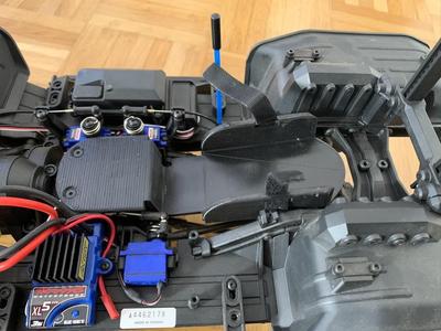 Traxxas TRX-4 Low CG Battery Tray for large Batteries