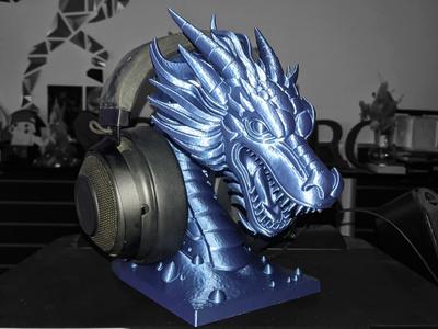 Water Dragon Headphones Stand