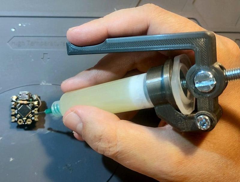 Solder Paste & Flux Dispenser