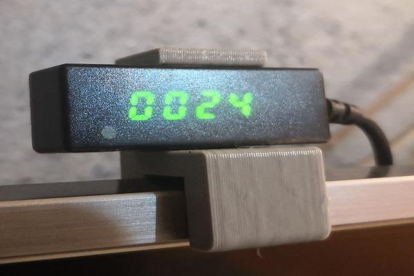 sat lcd holder on tv 