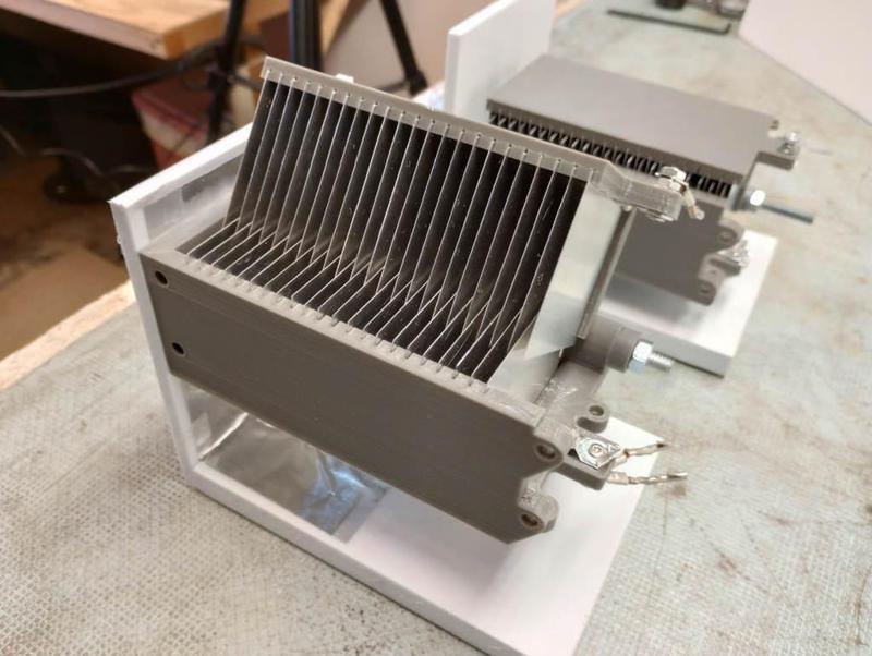 Variable Air Capacitor, 3D Printed, using Square sheet metal for the capacitance vanes