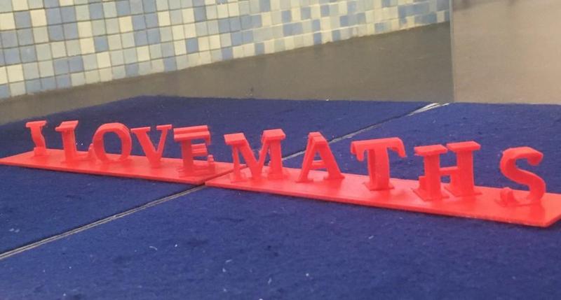 I LOVE MATHS; Dual Letter Illusion; 2 in 1 Schriftzug