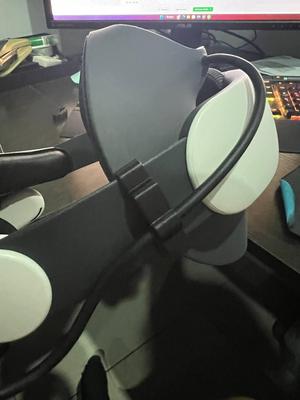 Quest 3 BoboVR S3 cable clip